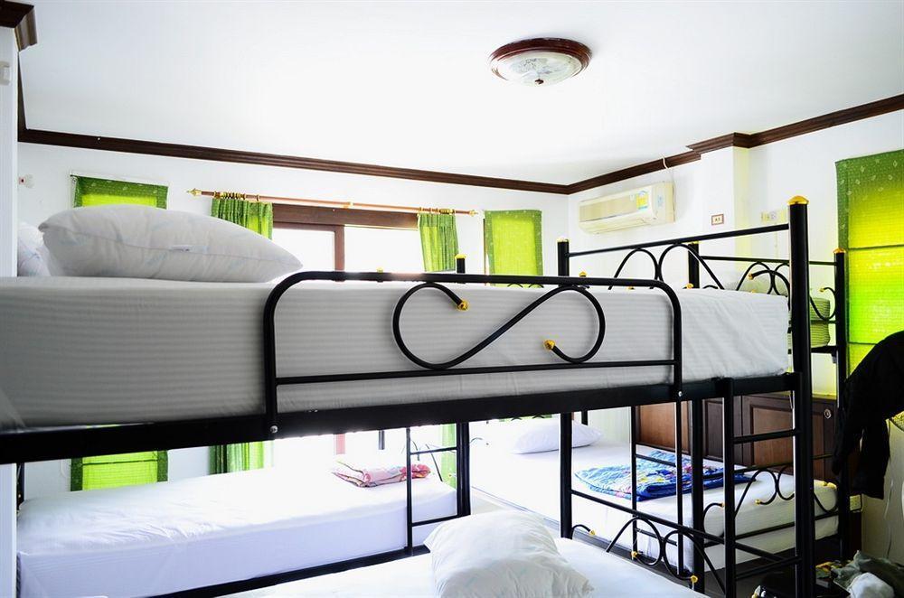 Aonang Backpacker Hostel Ao Nang ภายนอก รูปภาพ