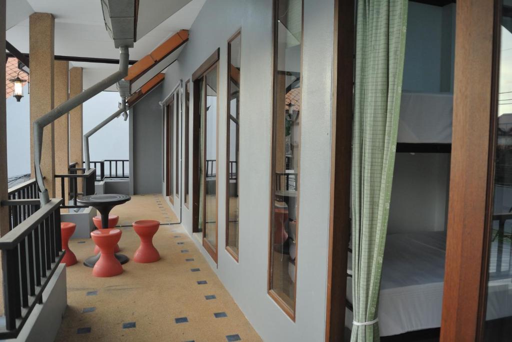 Aonang Backpacker Hostel Ao Nang ภายนอก รูปภาพ